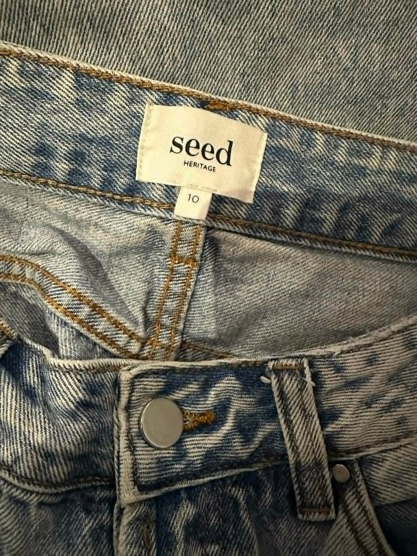 Seed Heritage brand label size 10