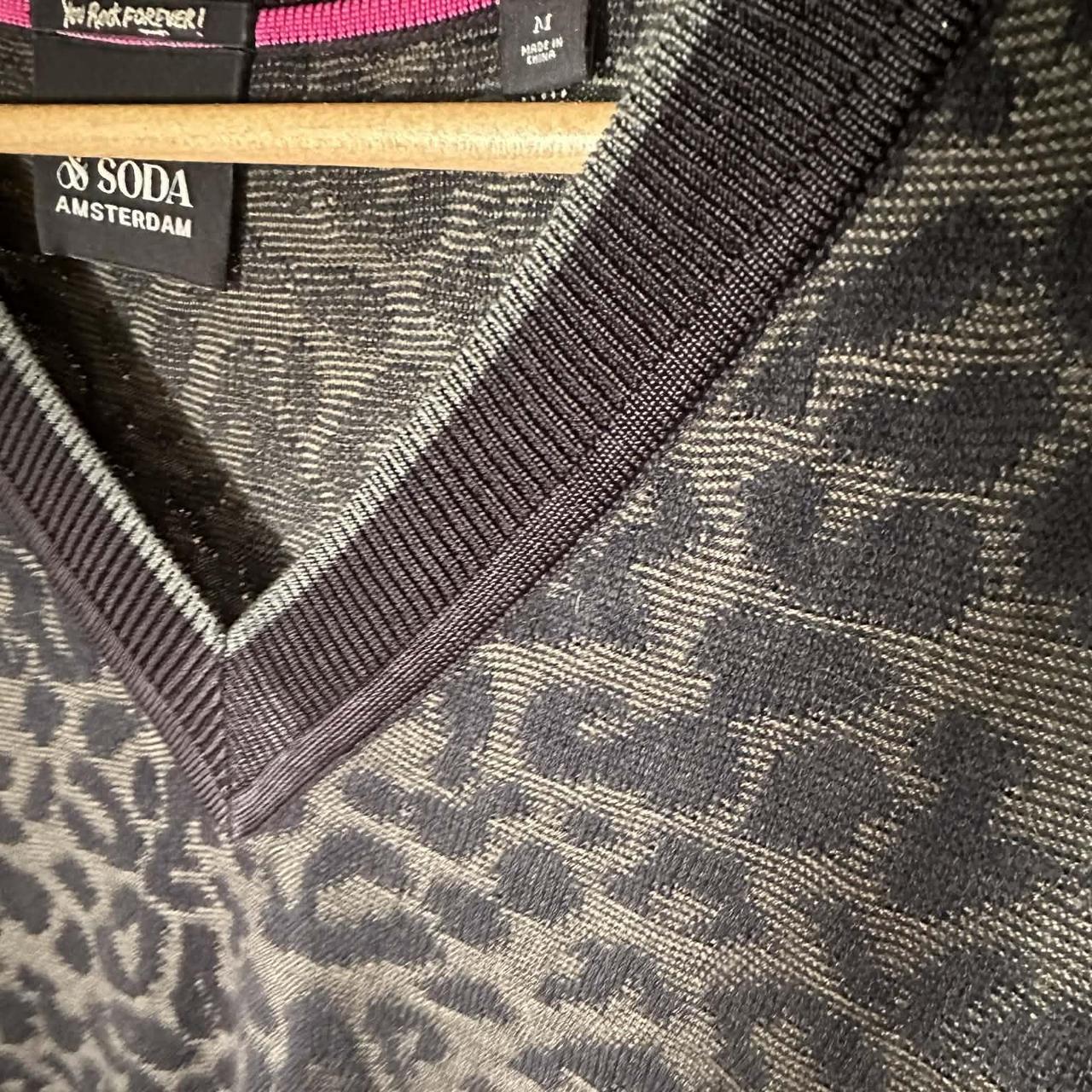 Scotch & Soda Leopard Print V-Neck Knit Sweater — Size M