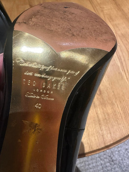 Ted Baker London Black Patent Leather Pointed-Toe Pumps — EU 40 / AU 9