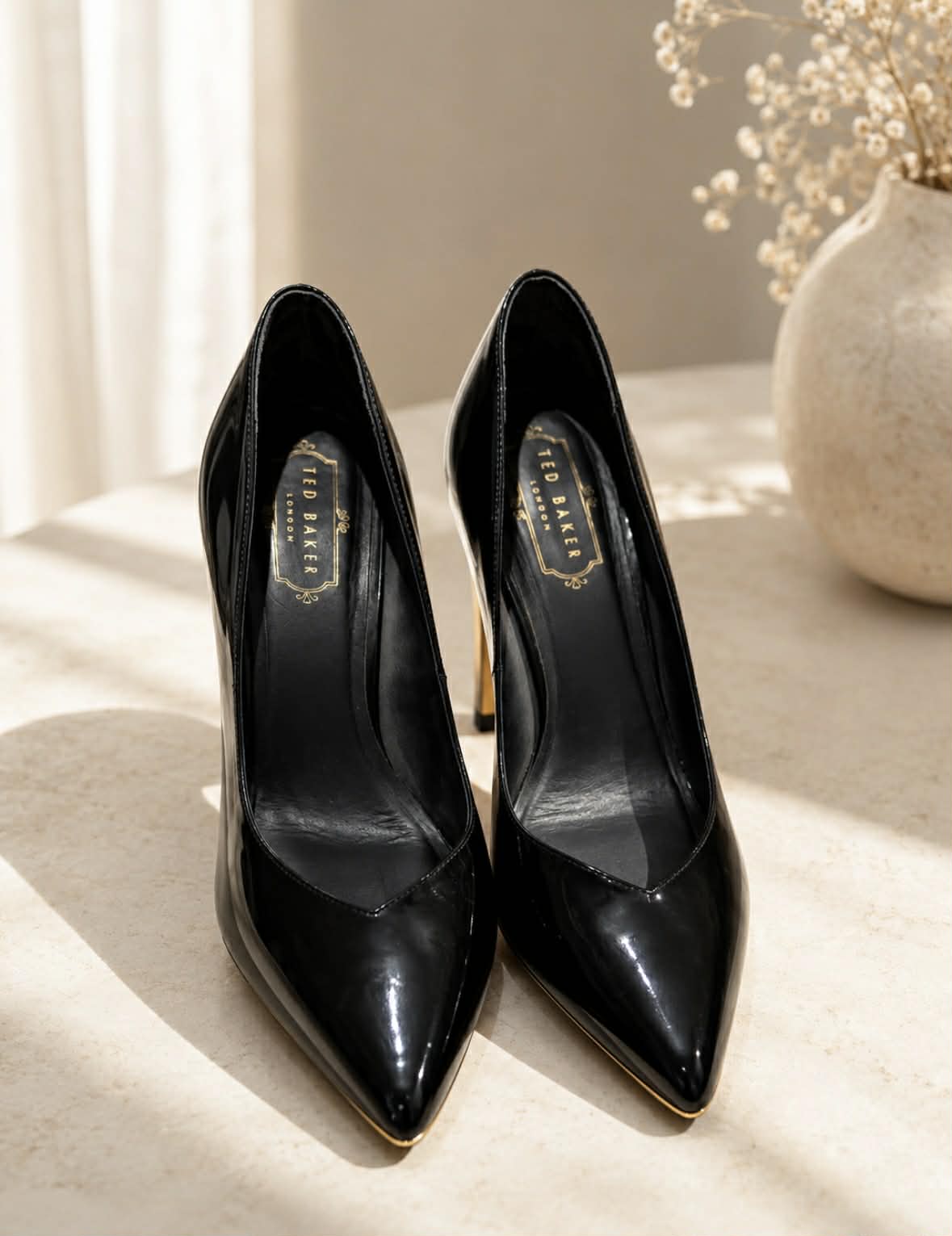 Ted Baker London Black Patent Leather Pointed-Toe Pumps — EU 40 / AU 9