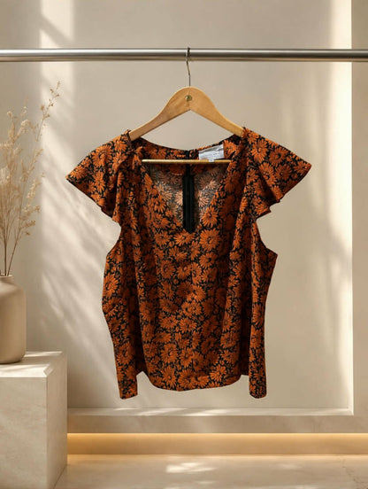 Veronika Maine Daisy Jacquard Flutter-Sleeve Top — Size 16