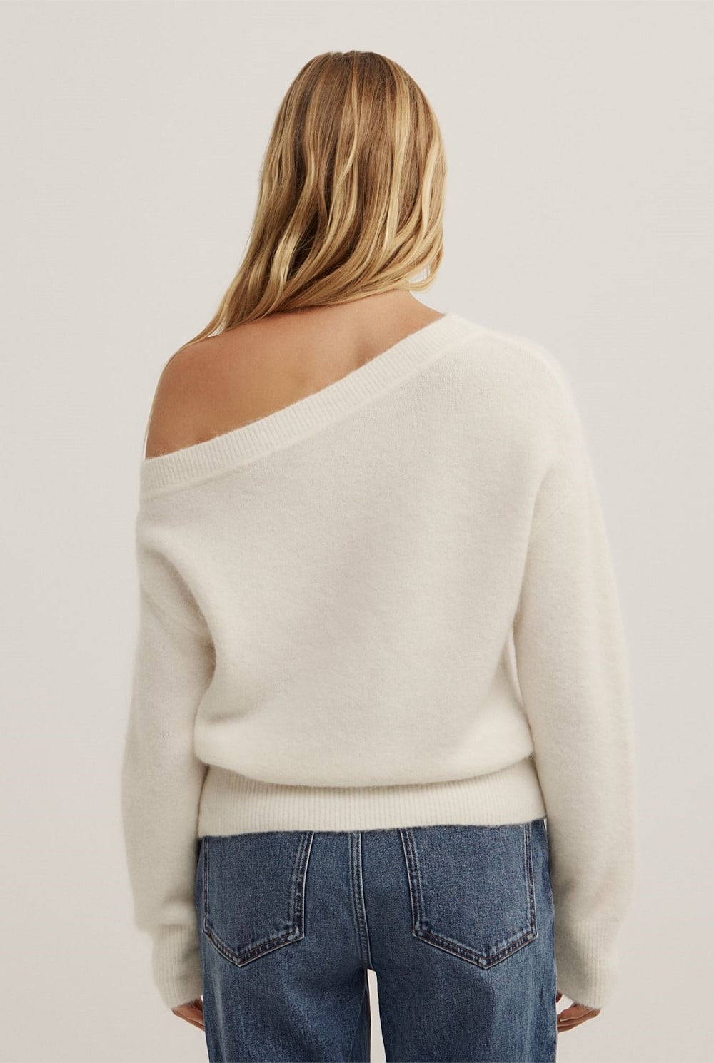 Witchery Fluffy Asymmetric Knit – Vanilla, Size S