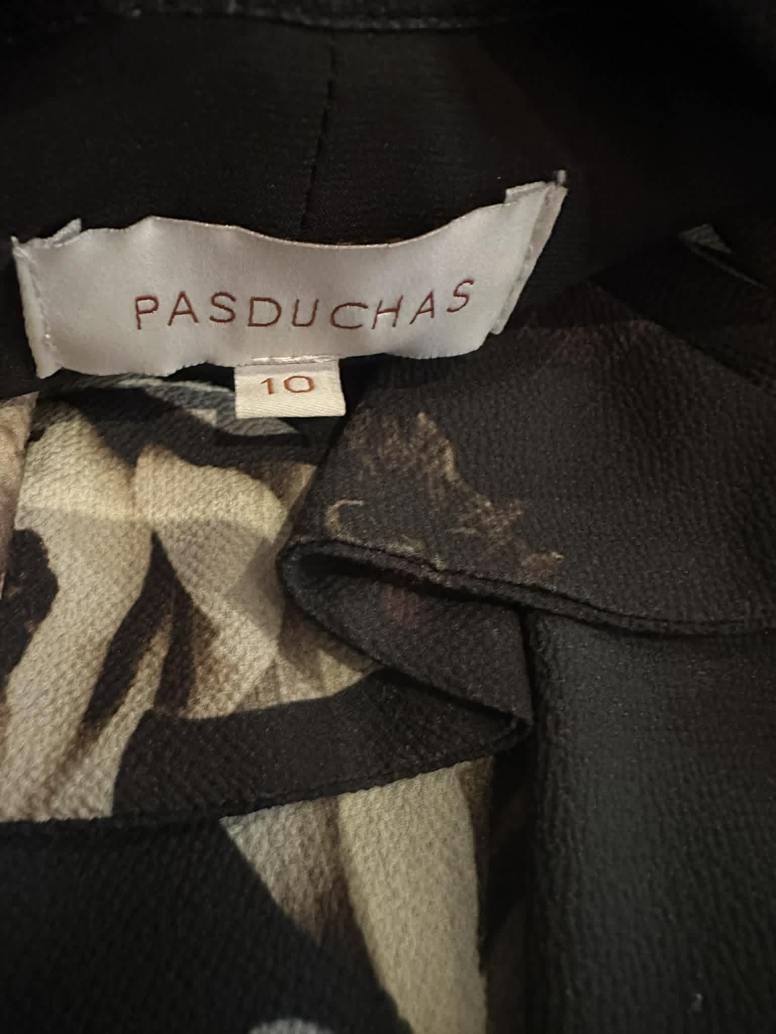 Pasduchas label showing brand and size 10