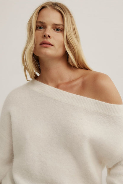 Witchery Fluffy Asymmetric Knit – Vanilla, Size S